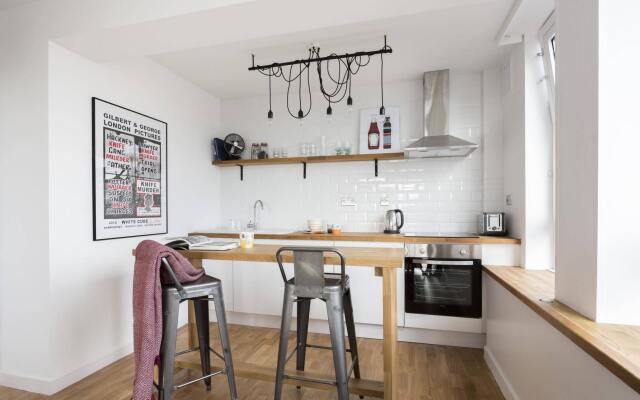 Апартаменты onefinestay - Soho Apartments комната для гостей