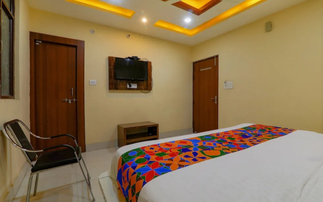 Hotel Shree Galaxy by OYO Rooms