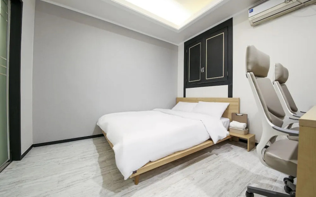 Diamond Hotel