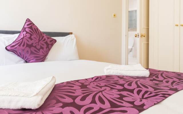 Отель Belgravia Apartments - Grosvenor Gardens Великобритания, Лондон - отзывы, цены и фото номеров - забронировать отель Belgravia Apartments - Grosvenor Gardens онлайн комната для гостей