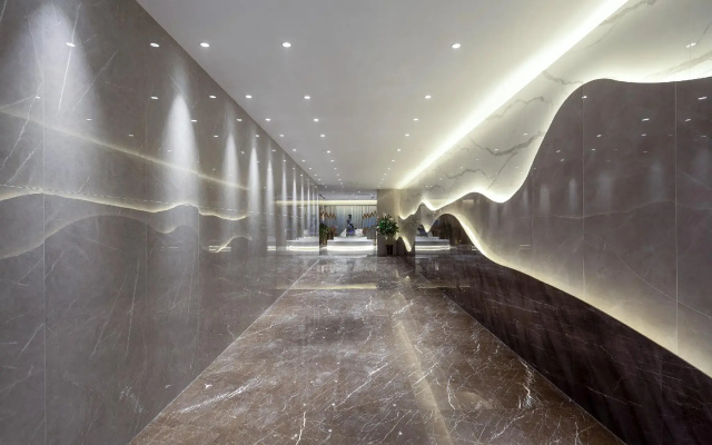 Rezen Holiday S Hotel (Chengdu South Railway Station)
