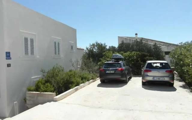 Vis Mirja Apartment 1
