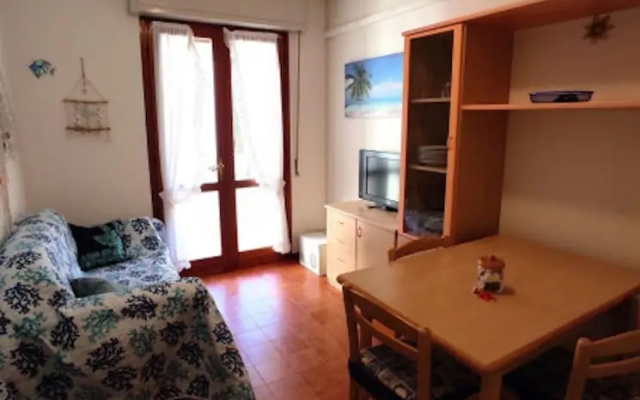 Flat 50m From the Beach