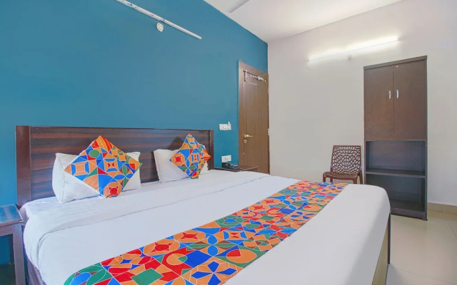 FabHotel Saket Inn