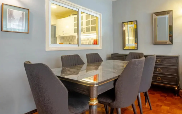Lovely Flat Near Popular Attractions in Kadikoy