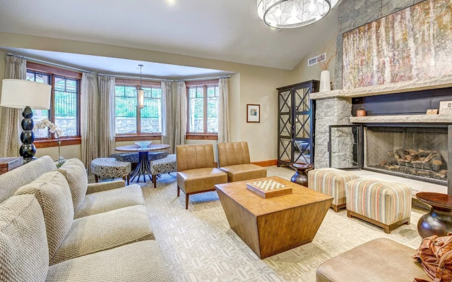 Hummingbird Lodge