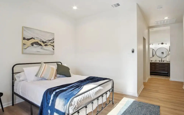 Blissful 5br/3ba Haven Near Riverwalk & Downtown!