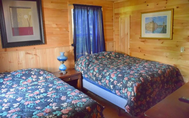 Townhouse Hotel