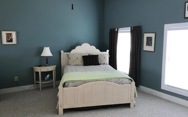 Full Circle Farm Inn