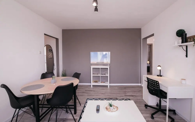 Apartament Xenocrat