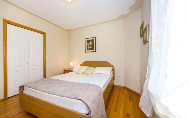 Beachfront Apartment Mareo 3