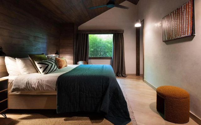 Hardwood House