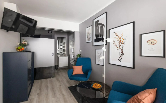 New Central Studio with free parking