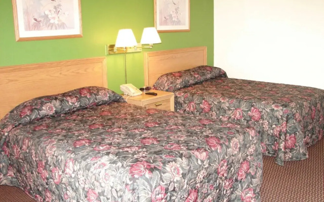 Columbus Inn & Suites