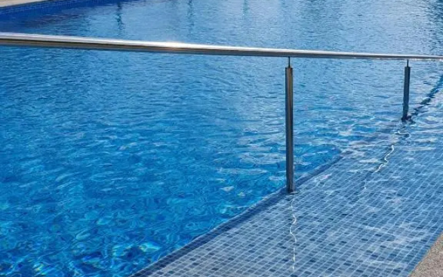 Apartamento nuevo, accesible y con piscina !!!