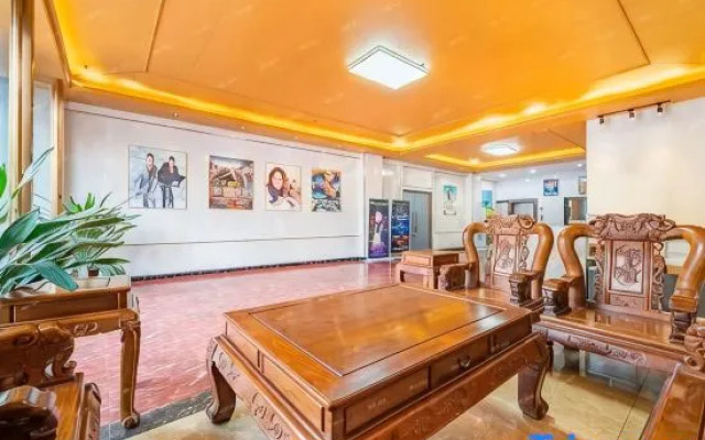 Huashang Film Hotel (Nanning Railway Station)