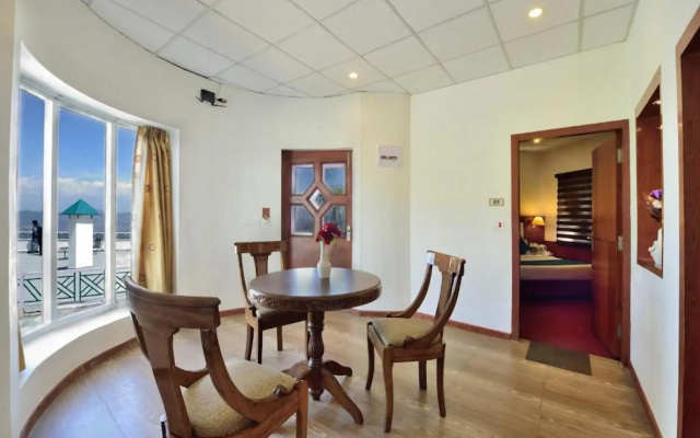 Galleu Hill Resort