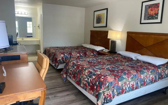 Cedar Creek Inn