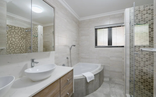 San Lameer Villa Rentals 14109