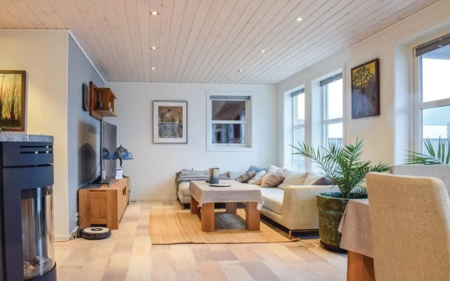 Nice Home in Farsund With 4 Bedrooms and Wifi