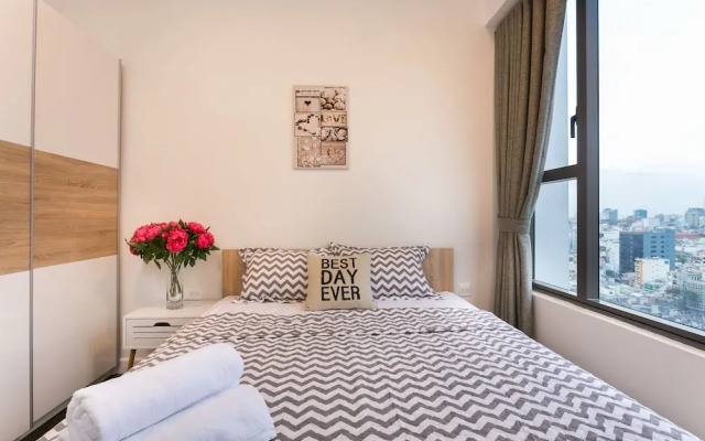 River Gate Apartment