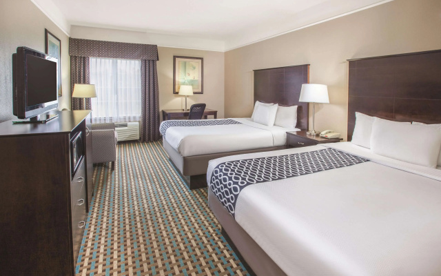 La Quinta Inn & Suites by Wyndham Bay City