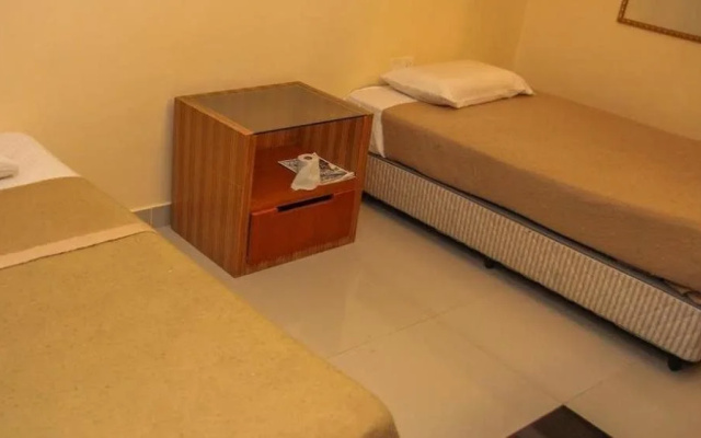 Highway Hotels - Rawang