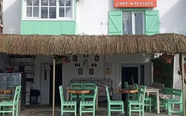 Cumbali Pansiyon Sigacik