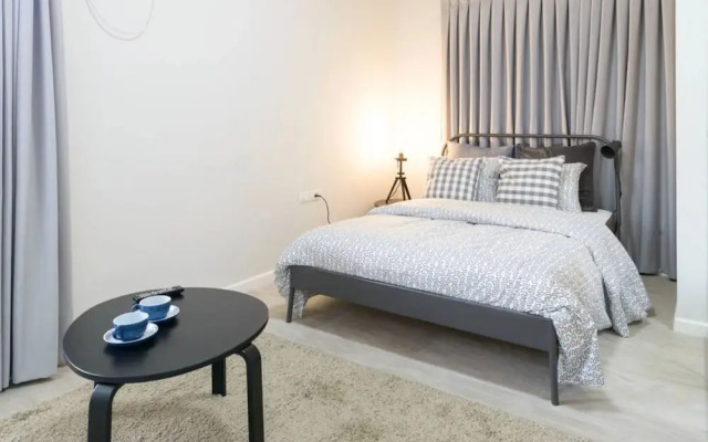 Rabin Square Amazing 3BR 140 SQM Apt