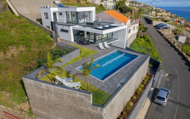 Villa Luxe by Atlantic Holiday