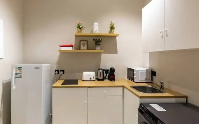 Luxury & Sophisticated Two BR Apt in Almadinah