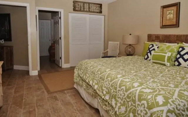 Ebb Tide 102 Apartment 2