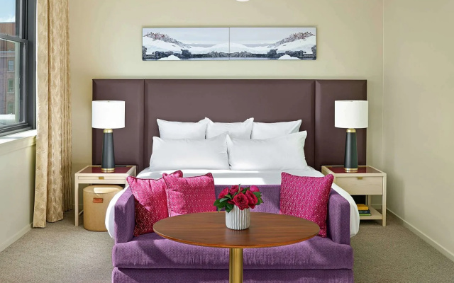 Hotel Savoy Kansas City, Tapestry Collection by Hilton