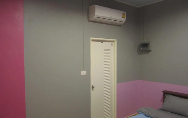 Banrak Hotel