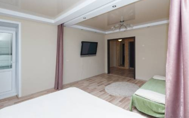 Apartment on Dekabristov