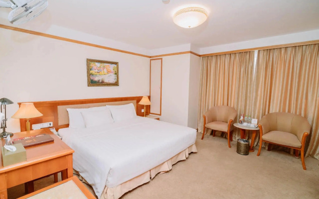 A25 Signature Hotel