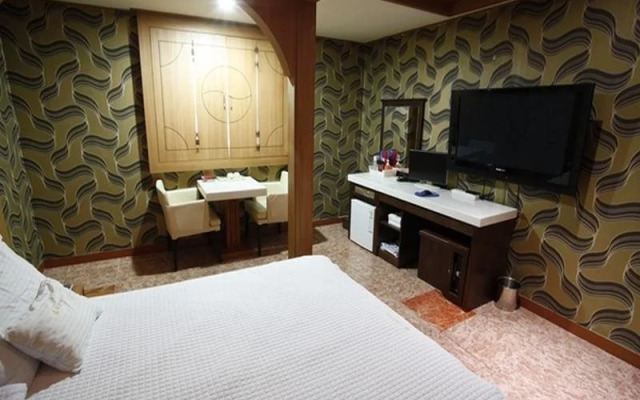 Goodstay  Aubeson Hotel