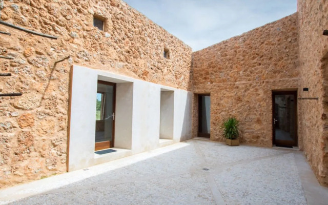 House Can Toni Inca