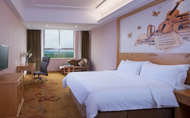 Vienna Hotel Guangzhou Conghua Water Conservancy College Jinhuicity