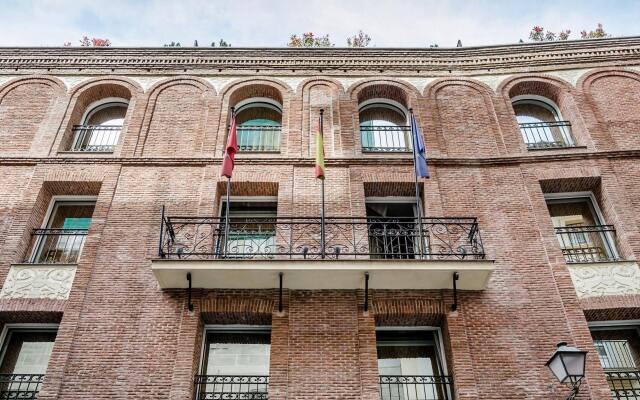 Отель Eurostars Casa de la Lírica Испания, Мадрид - 4 отзыва об отеле, цены и фото номеров - забронировать отель Eurostars Casa de la Lírica онлайн вид на фасад