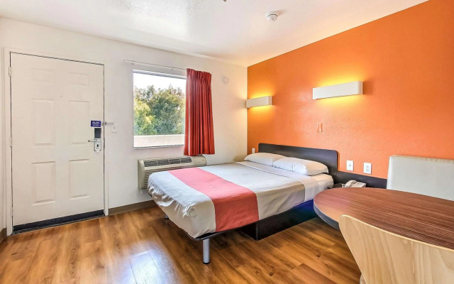 Motel 6 Sunnyvale, CA - North