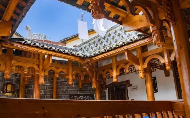 Furong Town Old Courtyard Inn