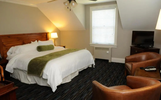 Sherwood Inn