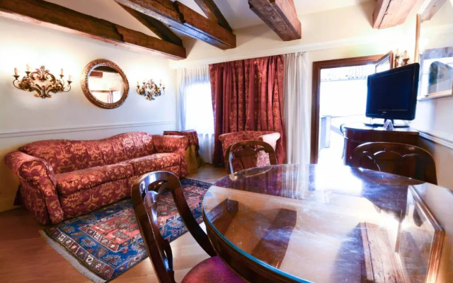 Torre Dell'Orologio Signature Residence