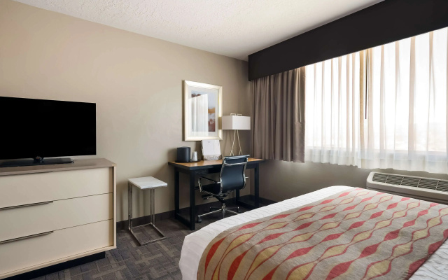 Best Western Plus Landmark Hotel