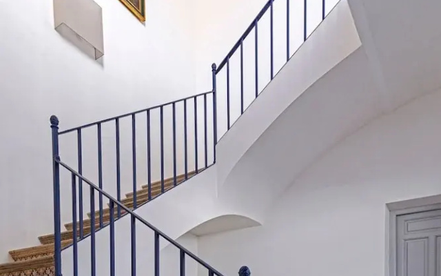 Cozy Apartment Near City Center San Laureano I
