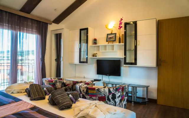 Anikol Apartments