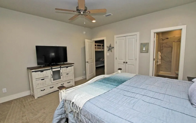 Romeo Beach by Youngs Suncoast