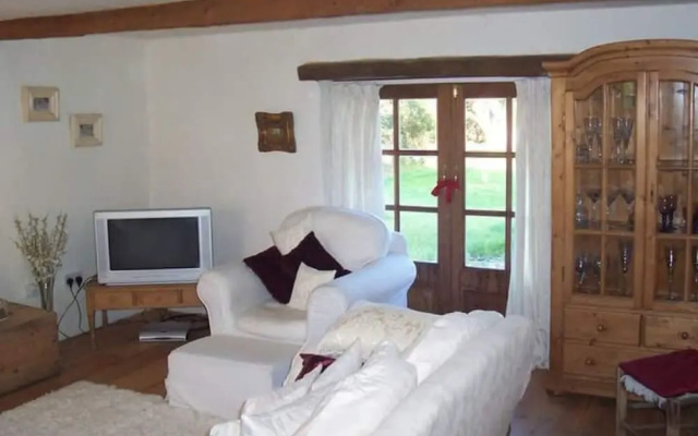 300 Year old Tradition Irish Cottage