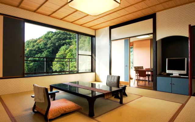 Ooedo Onsen Monogatari Premium Saiki Bekkan
